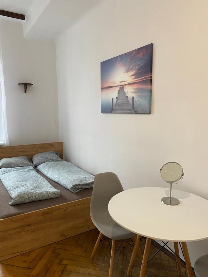 Classy Rooms In Old Town Красков Екстериор снимка